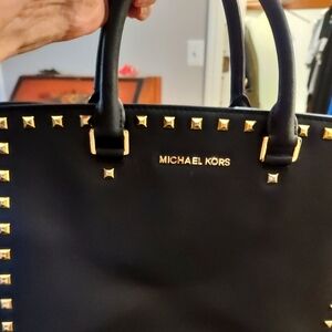 Authentic Michael Kors Leather bag